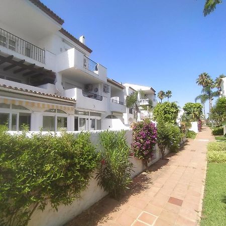 El Paraiso Golf Y Playa 埃斯特波纳 外观 照片