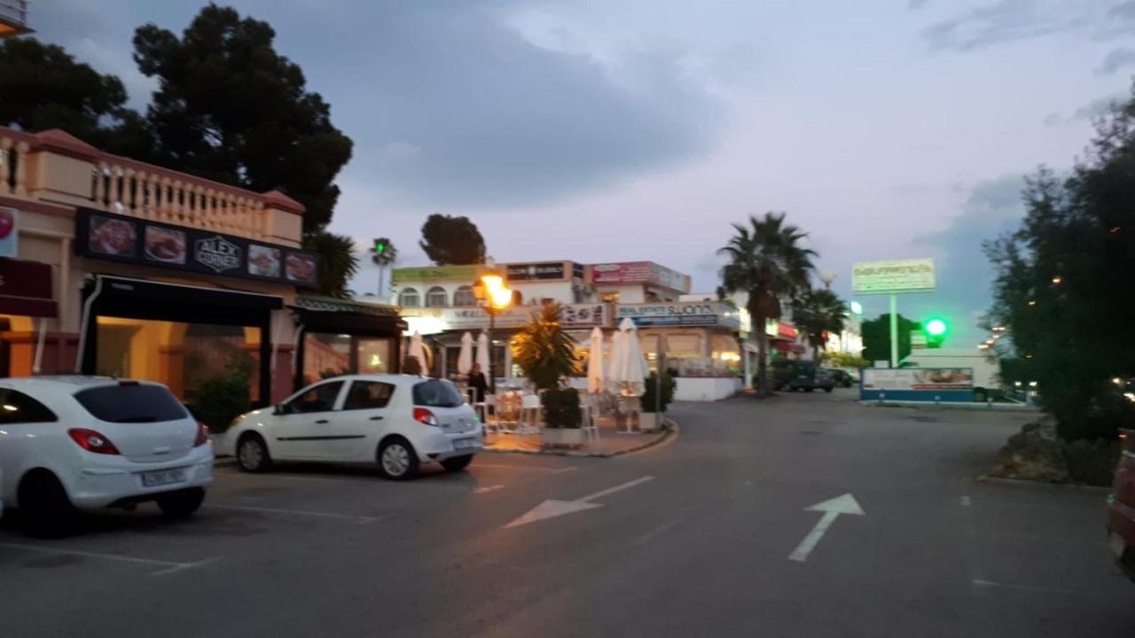 El Paraiso Golf Y Playa 埃斯特波纳 外观 照片