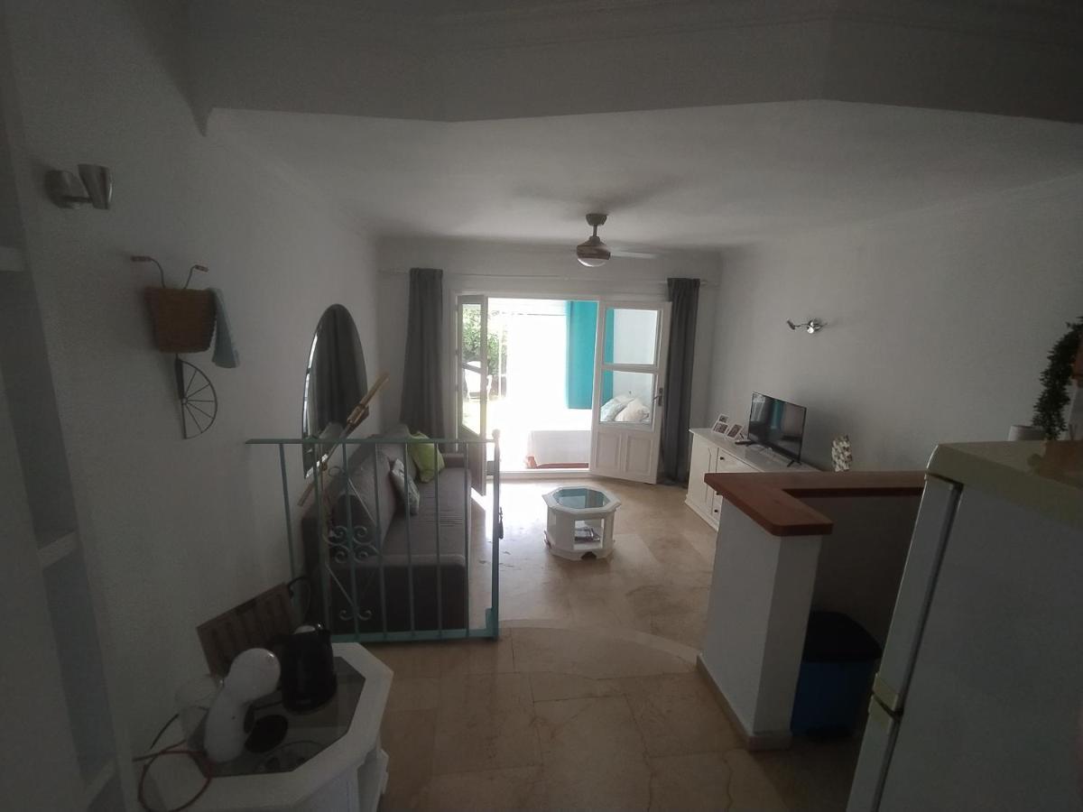 El Paraiso Golf Y Playa 埃斯特波纳 外观 照片